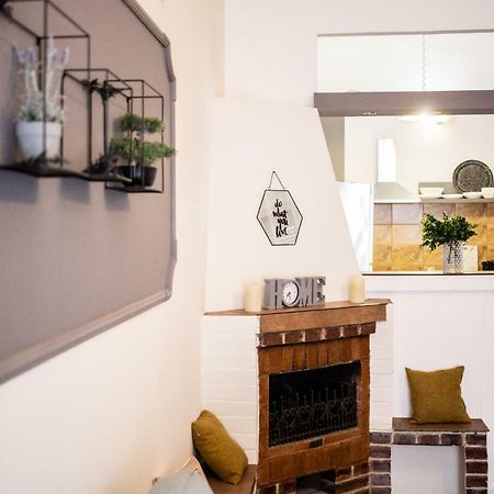 Art Downtown Alecsandri St Luxury Apartment Gran Varadino Esterno foto
