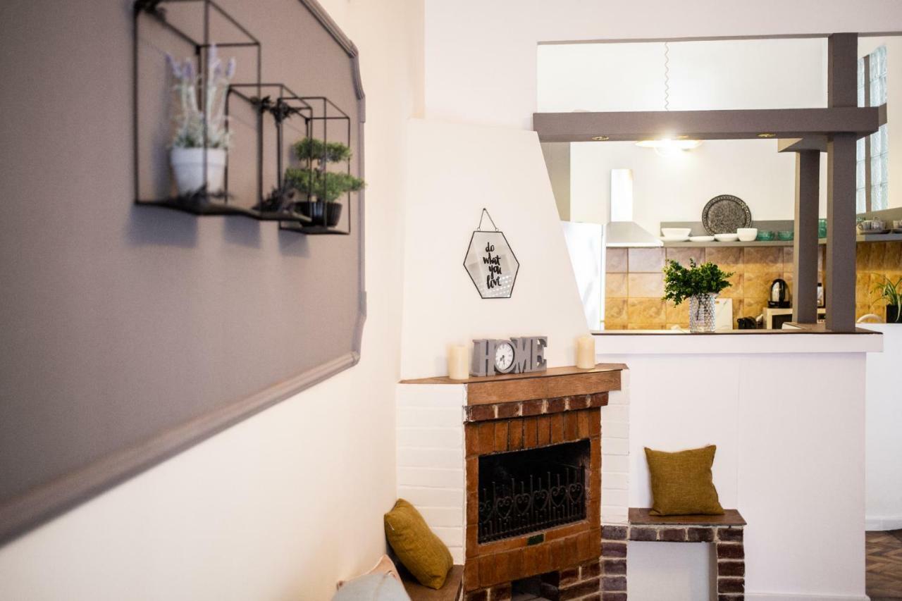 Art Downtown Alecsandri St Luxury Apartment Gran Varadino Esterno foto