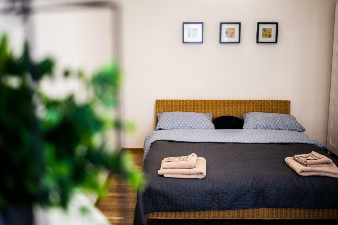 Art Downtown Alecsandri St Luxury Apartment Gran Varadino Esterno foto