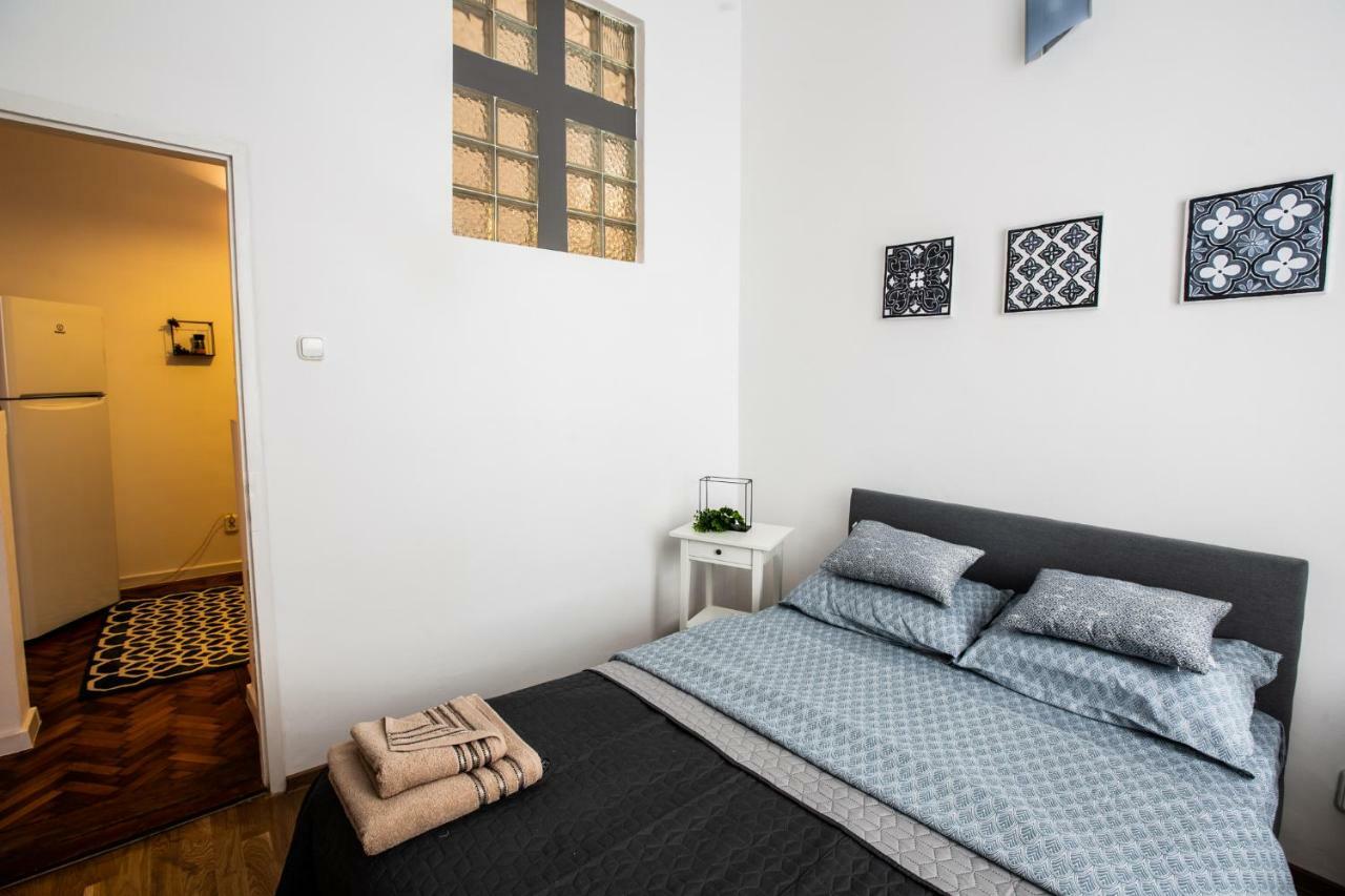 Art Downtown Alecsandri St Luxury Apartment Gran Varadino Esterno foto